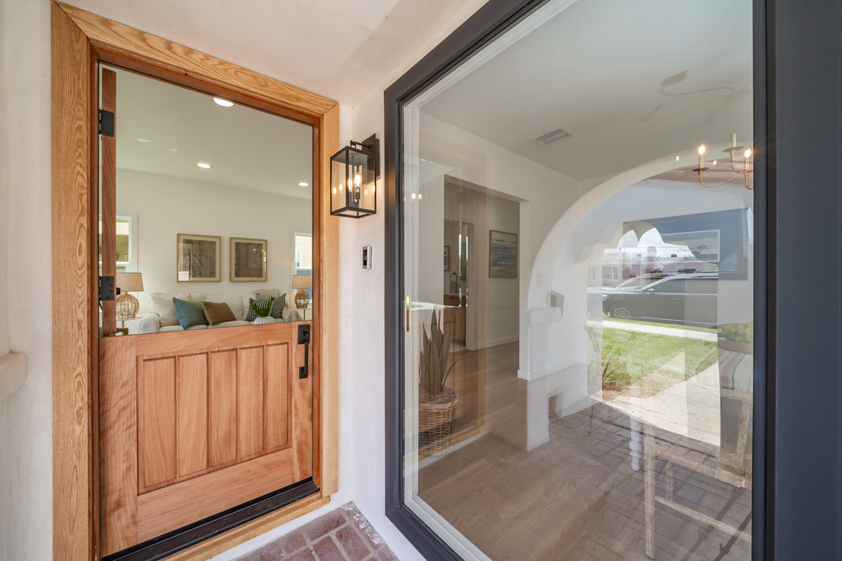 2609 W 82nd St Inglewood, CA 90305